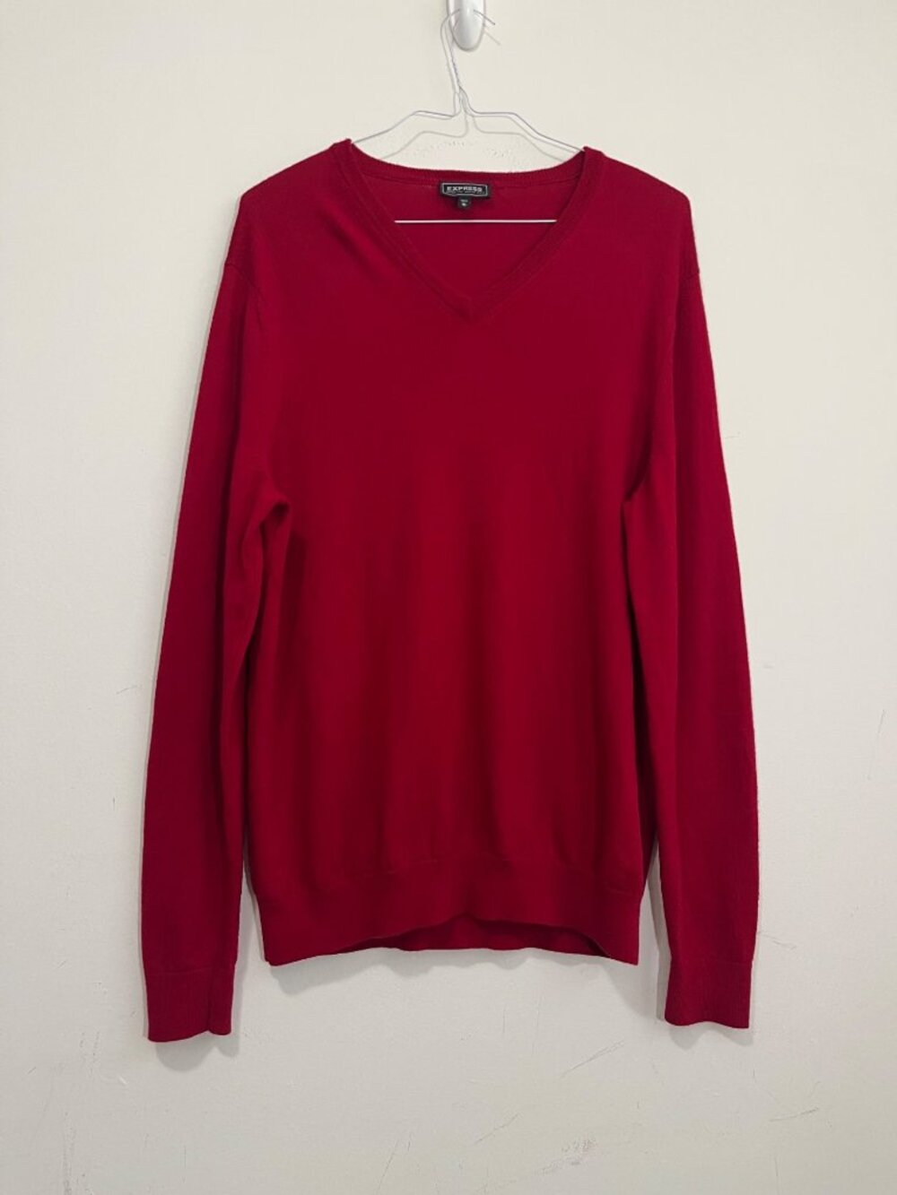 Express 100% Merino Wool Red V-Neck Pullover Sweater Men's Sz XL Classic Office